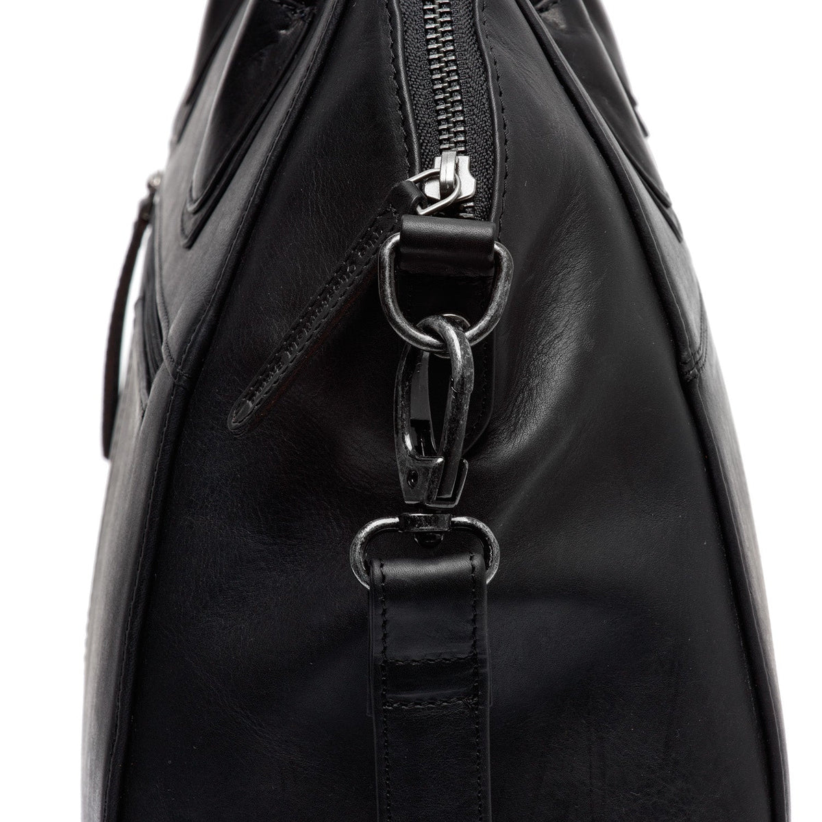 Authentic 100% Full-Grain Leather Grain Texture &amp; Heavy-Duty Seam Stitching Detail