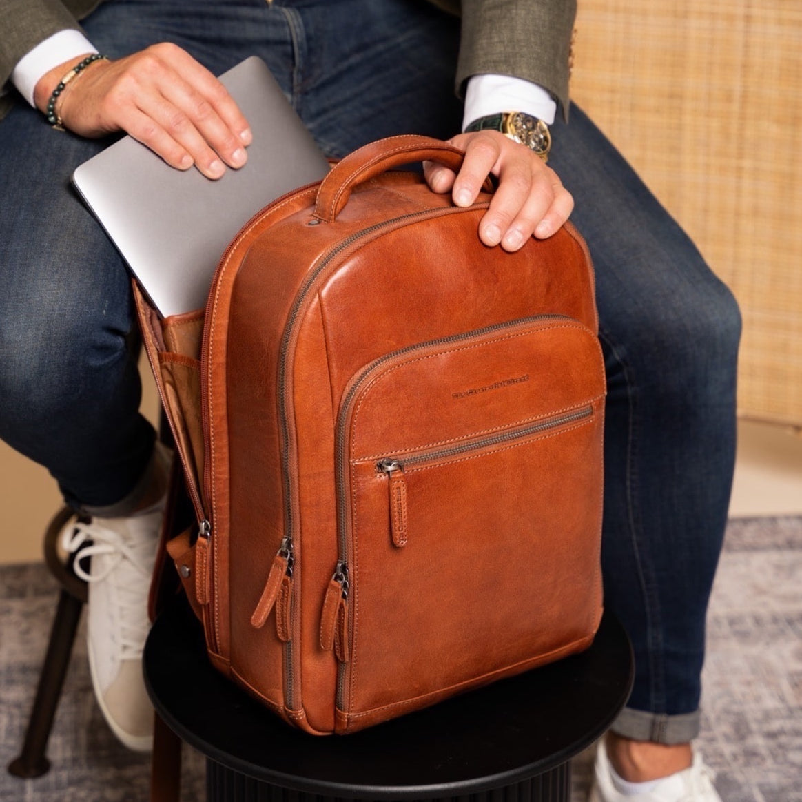 Maggiore Full-Grain Leather Laptop Backpack رجالي – alternate product view 3