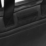 
عرض البطانة الداخلية Showing Dedicated Padded Laptop Sleeve & Multi-Compartment Organization