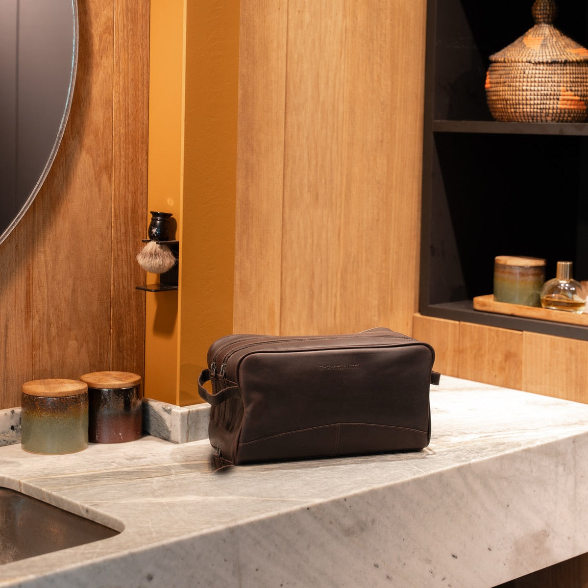 Stefan Full-Grain Leather Toiletry Bag نسائي – alternate product view 2