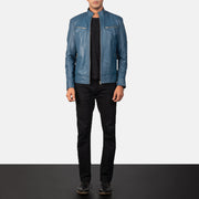 Mack أزرق جاكيت بايكر جلد رجالي - Lateral Side Profile View Showing Sleeve Cut &amp; Athletic Taper Fit