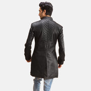 Men's Midlander مبطن أسود معطف جلد رجالي - Lateral Side Profile View Showing Sleeve Cut &amp; Athletic Taper Fit