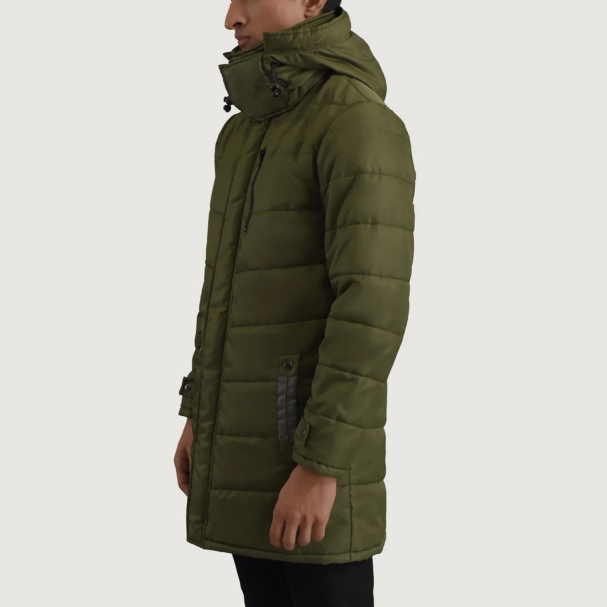 
Green Full-Grain Leather Hooded Jacket - عرض خلفي يوضح تفصيل الأكتاف المتقن والحاشية النظيفة