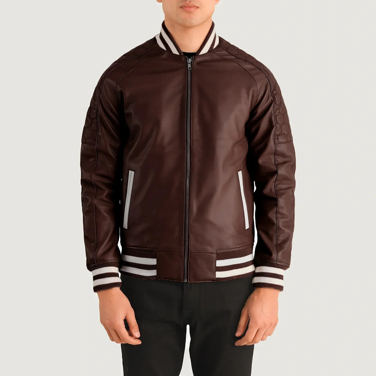 Close-Up Detail of Varsity collar &amp; Zipper Hardware on Pascal عنابي Leather Varsity جاكيت جلد رجالي