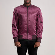 
Quinton MA-1 عنابي جاكيت بومبر جلد رجالي in Maroon Satin - عرض أمامي وقَصّة مفصلة أنيقة | شراء أونلاين عبر المتجر الرسمي