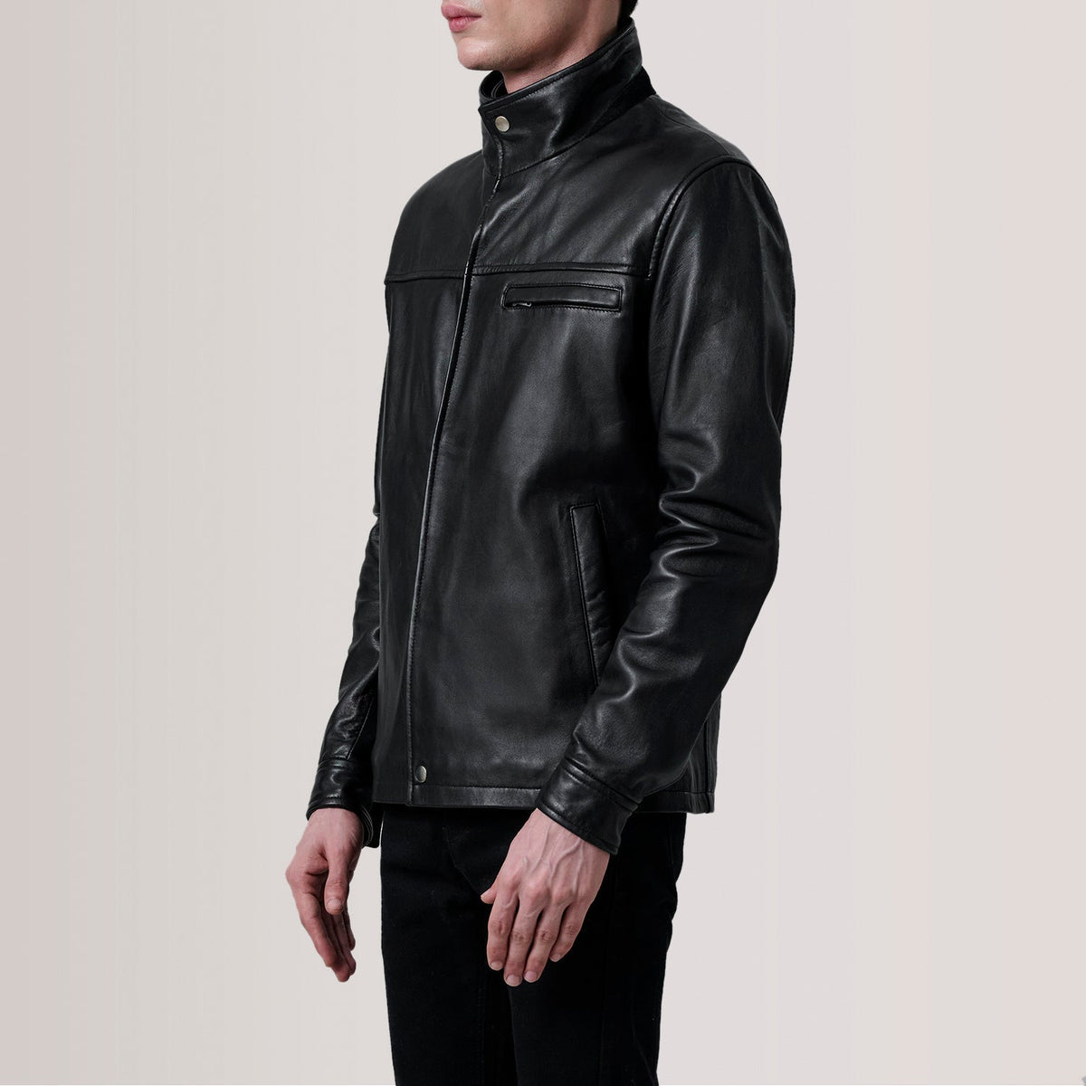 
Sean أسود Leather Classic جاكيت جلد رجالي For Men - عرض جانبي يوضح قَصّة الأكمام المريحة