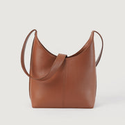 
The Stefani Brown Leather Hobo Bag For Women in Brown Full-Grain Leather - عرض أمامي وقَصّة مفصلة أنيقة | شراء أونلاين عبر المتجر الرسمي
