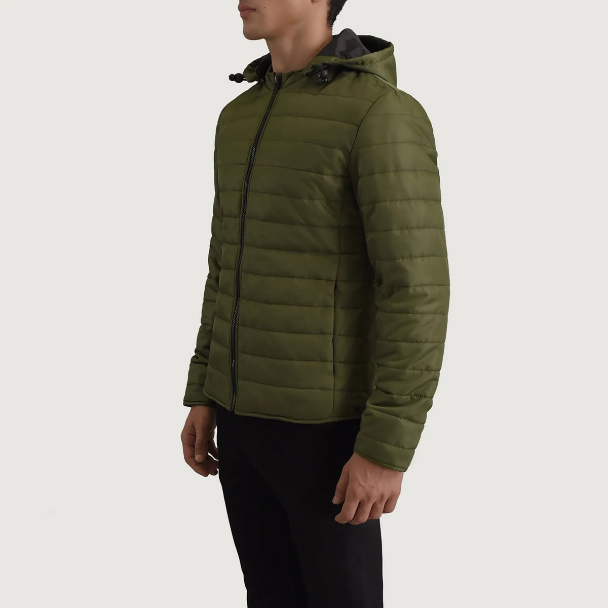 
Green Full-Grain Leather Hooded Jacket - عرض خلفي يوضح تفصيل الأكتاف المتقن والحاشية النظيفة