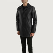 Close-Up Detail of Notch &amp; Button Hardware on Men's Urban Slate أسود معطف جلد رجالي