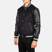 
Black Sheepskin Leather Varsity Jacket - عرض خلفي يوضح تفصيل الأكتاف المتقن والحاشية النظيفة