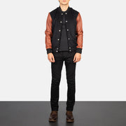 
Vaxton Brown Hybrid Varsity Jacket - عرض جانبي يوضح قَصّة الأكمام المريحة