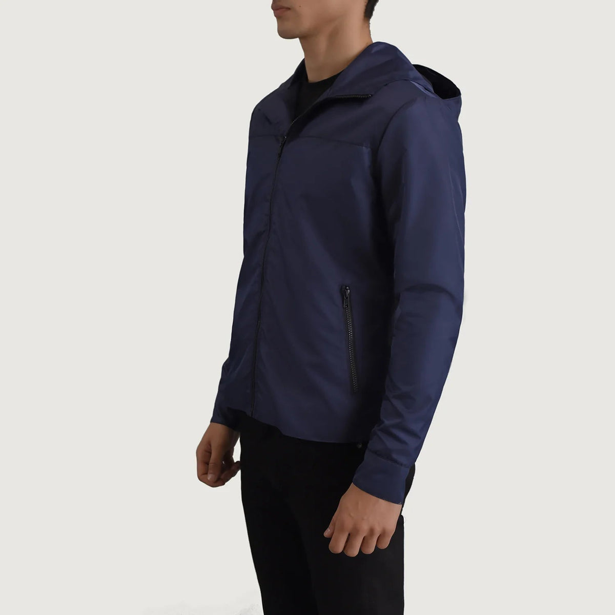 
Blue Full-Grain Leather Hooded Jacket - عرض خلفي يوضح تفصيل الأكتاف المتقن والحاشية النظيفة